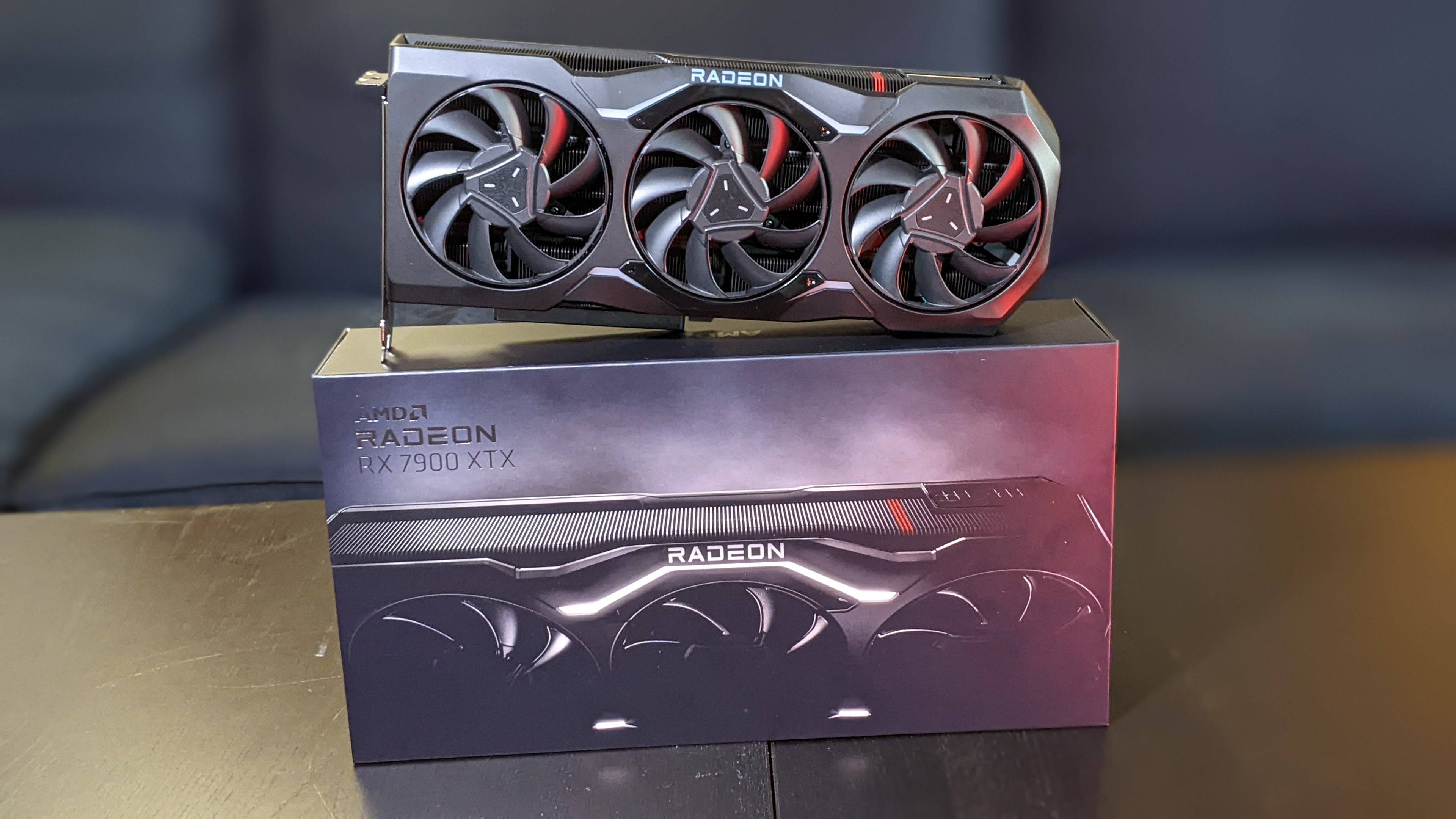 AMD Radeon RX 7900 XTX Foto 4